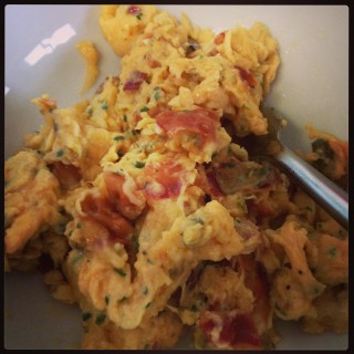 Bacon jalapeño scrambled eggs with cheese